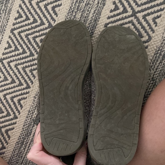 Knit Boots - Picture 4 of 4